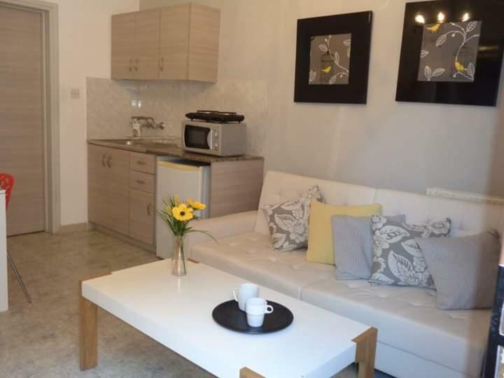 Irene'S Apartments Limasol Dış mekan fotoğraf